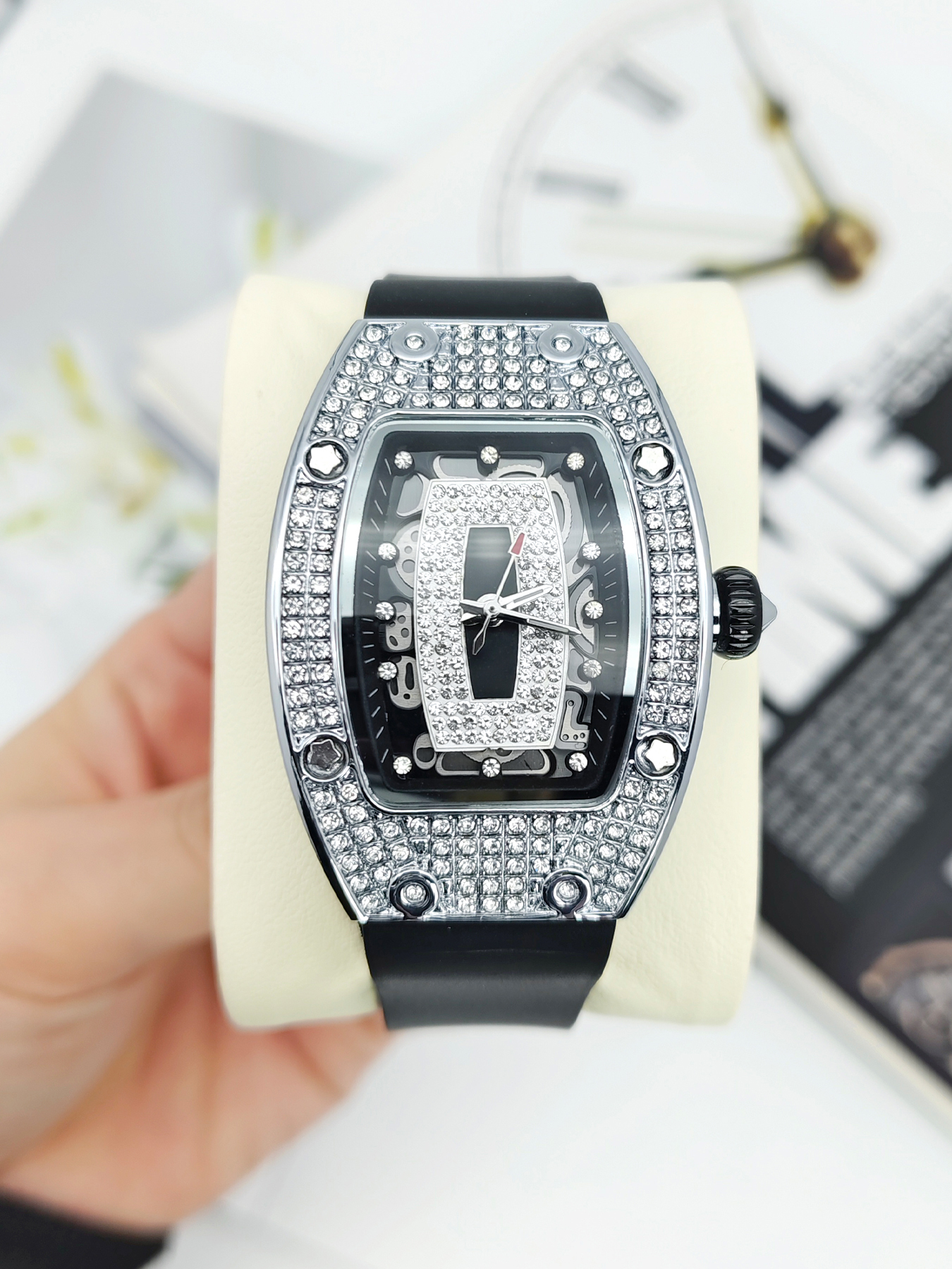 Trendy Full Diamond Women's Qu - Luxury Watch Values 리뷰 및 가격