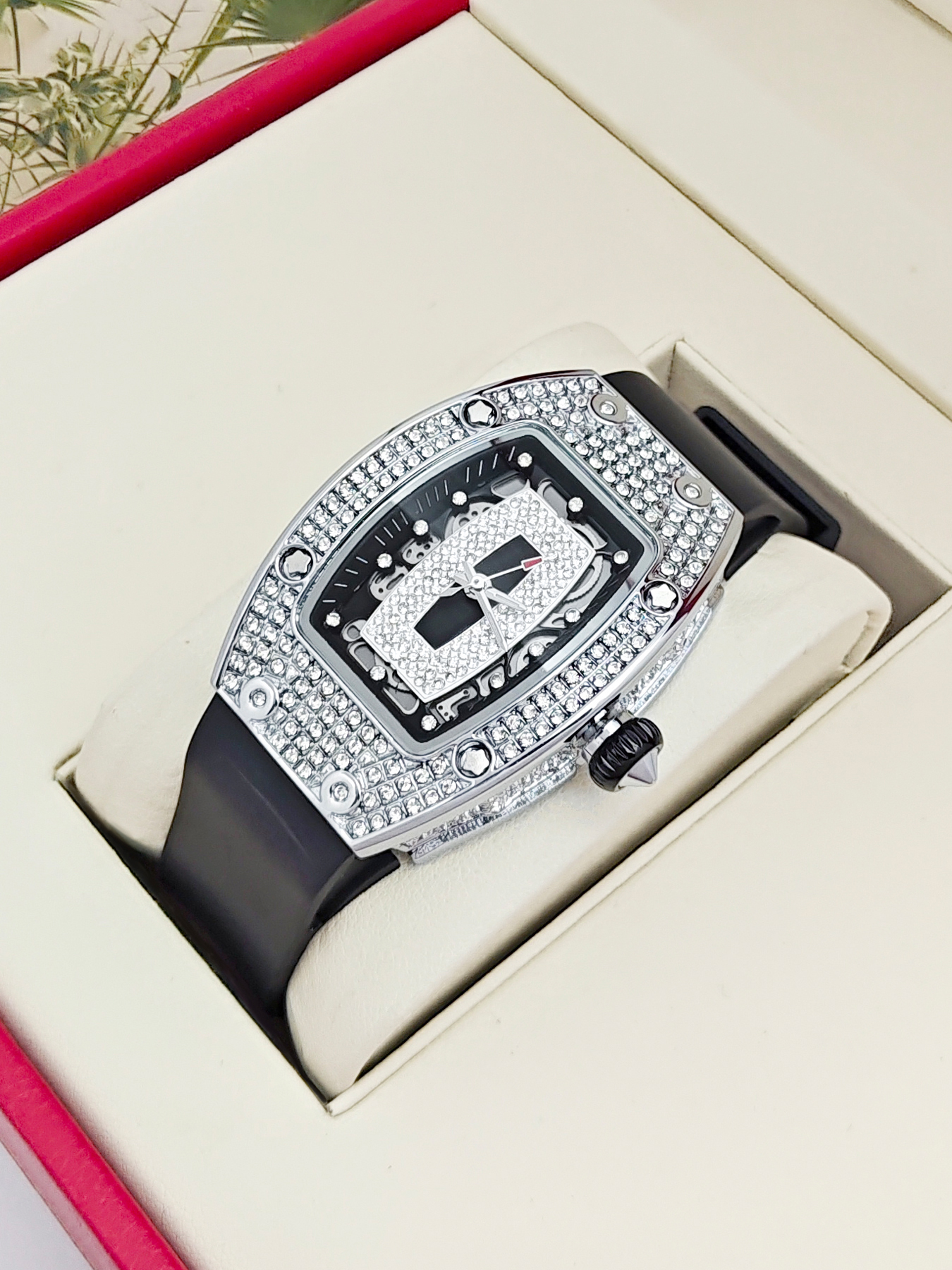 Trendy Full Diamond Women's Qu - Luxury Watch Values 리뷰 및 가격