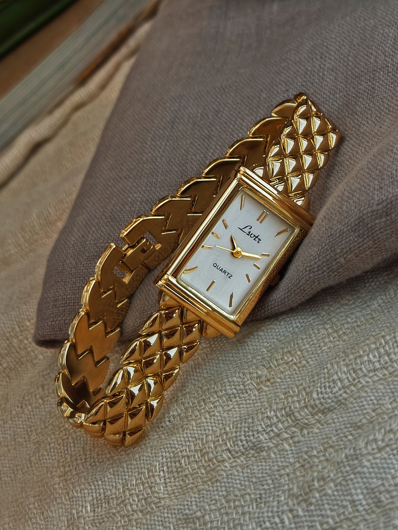 1 New Gold-Colored French High - Luxury Watch Collection 리뷰 및 가격