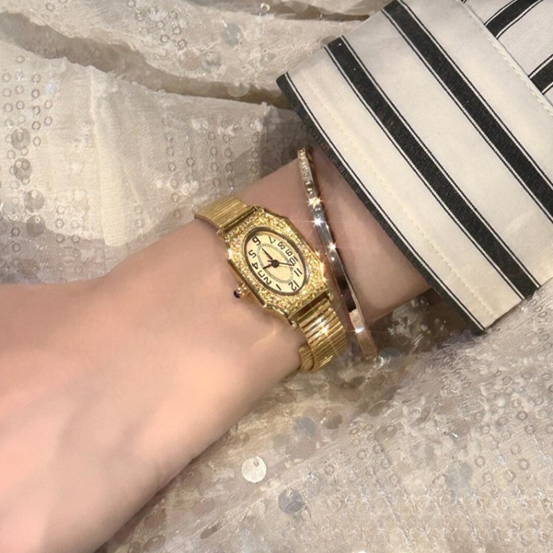 Vintage Women's Gold Bracelet  - Luxury Watch Engraving 리뷰 및 가격