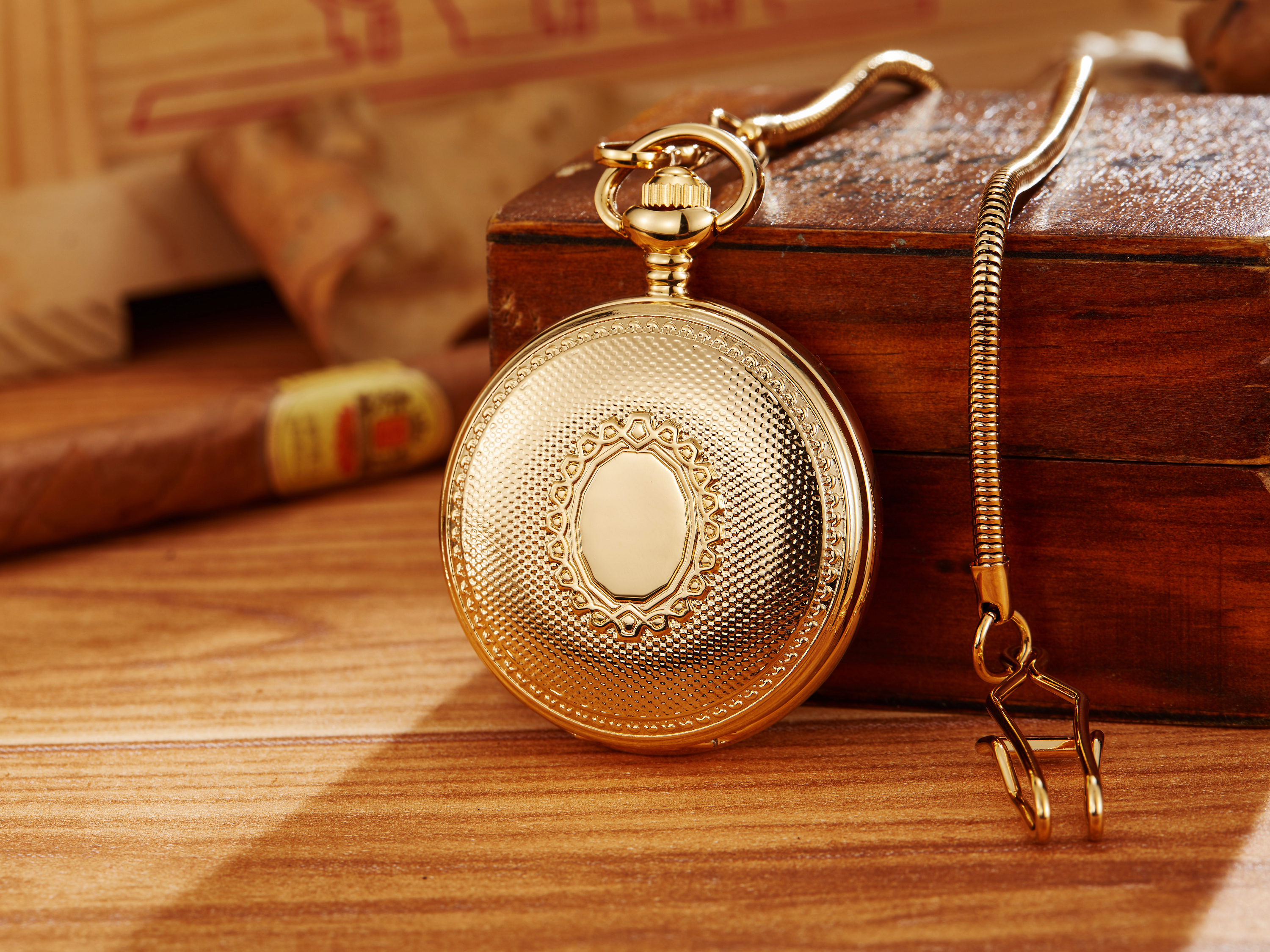 Vintage Luxury Gold Carving Au - Luxury Watch Engraving 리뷰 및 가격