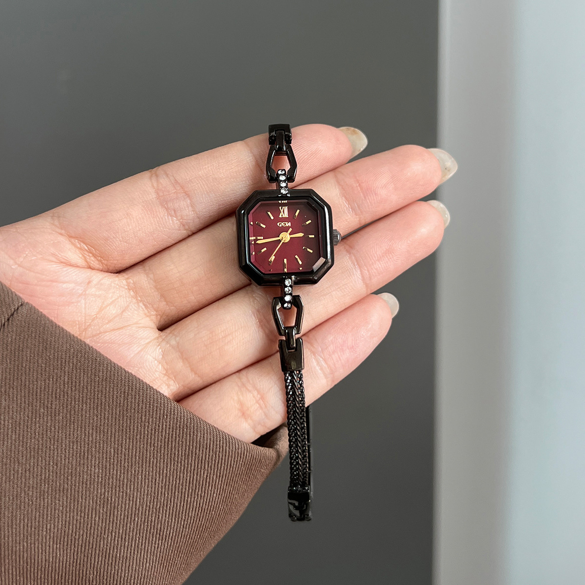 Square Fashionable Exquisite H - Luxury Watch Values 리뷰 및 가격