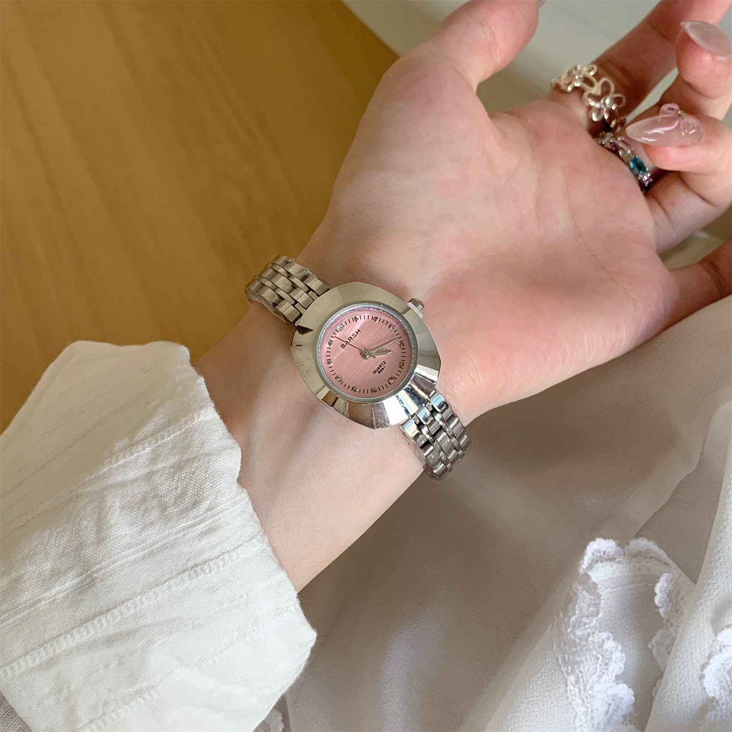 Fashionablelight luxury retro  - Luxury Watch Values 리뷰 및 가격